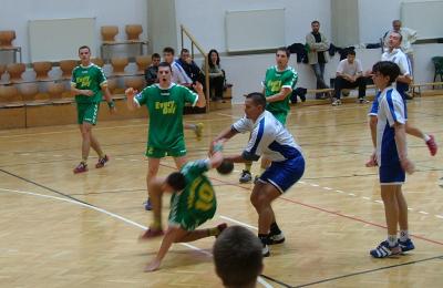 Nem k�m�lt�k t�mad�inkat